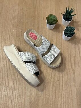 Hey Dude Women's Delray Slide Surf Baja Platform Sandals